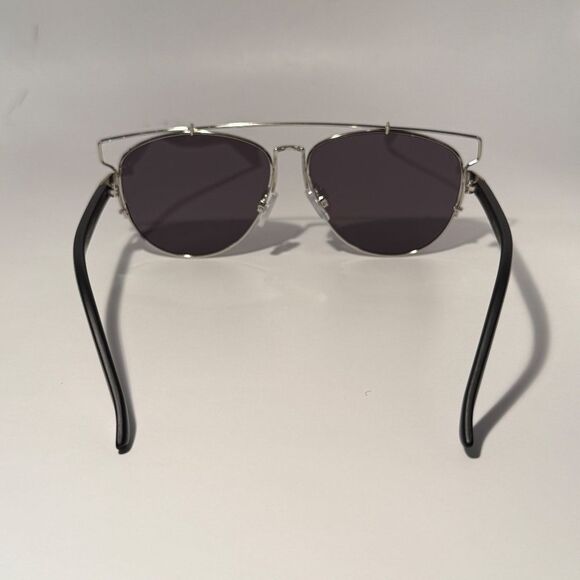 1639 NEW Silver Aviator Sunglasses with Top Bar Detail - Edgy Modern Style - Picture 5 of 9